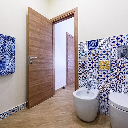 Incao I Pupi House * تْشيفالو